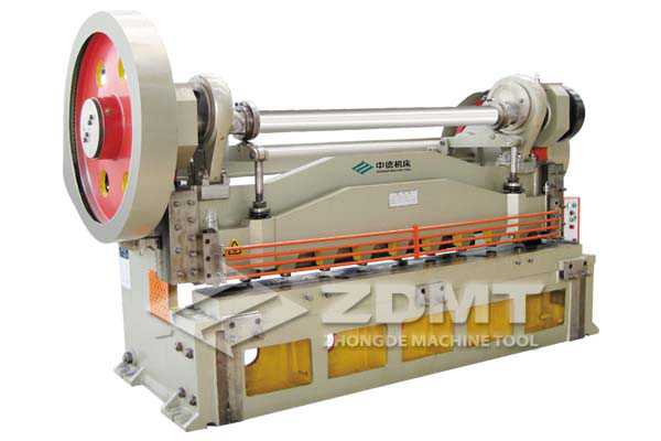 Q11-6X2500机器剪板机.jpg Q11-6X2500机器剪板机.jpg